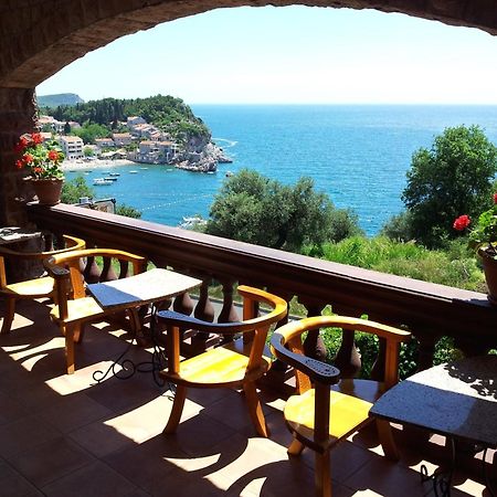 Villa Sara Guesthouse Sveti Stefan Ngoại thất bức ảnh