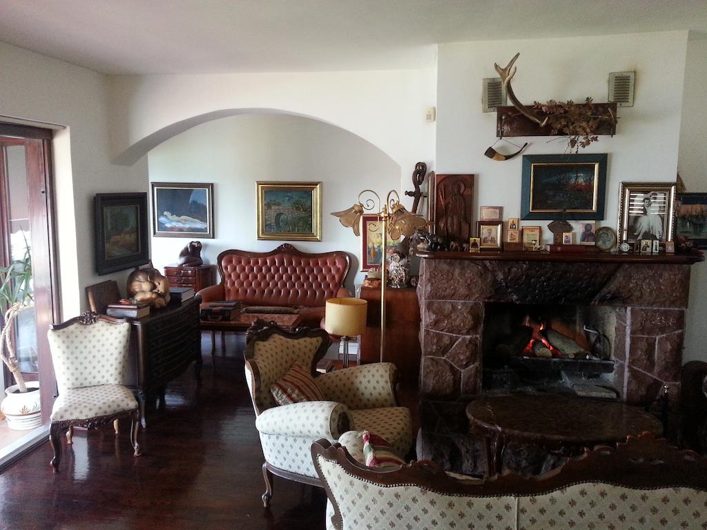 Villa Sara Guesthouse Sveti Stefan Ngoại thất bức ảnh